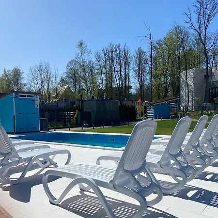 Comfortable No 6 , Summer Pool *